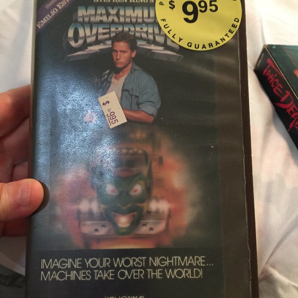 STEPHEN KING'S MAXIMUM OVERDRIVE VHS 80'S HORROR AC-DC MUSIC EMILIO ESTEVEZ